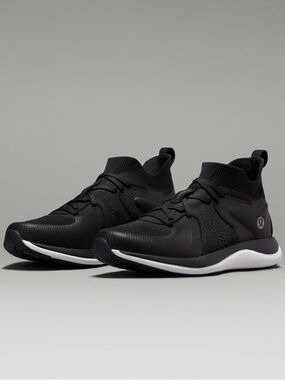lululemon Women’s Chargefeel 2 Mid Workout Shoes